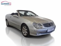 Pogled sprijeda desno