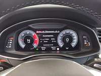 Вид на приборную панель