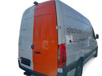 Skats no labās puses aizmugurē