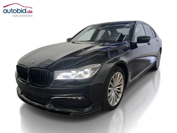 Pogled sprijeda lijevo