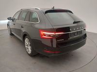 Aanzicht achter links