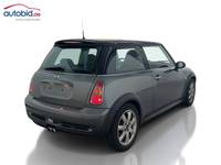 Vue de l’arrière droit