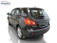 Vue de l’arrière gauche