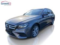 Skats no kreisās puses priekšā