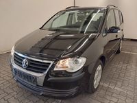 Pogled sprijeda lijevo