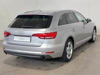 Pogled od pozadi desno