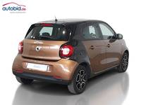 Pogled od pozadi desno