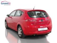 Vaade tagant vasakult