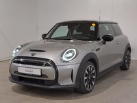 Вид спереди слева