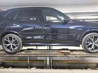 További képek a karosszériáról