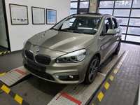 Náhled zpředu zleva