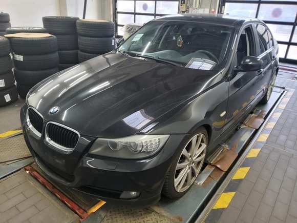 Náhled zpředu zleva