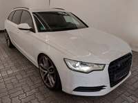 Pogled sprijeda desno