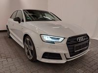 Pogled sprijeda desno