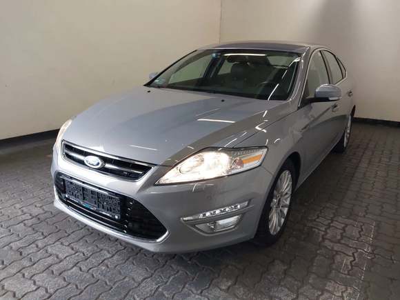 Vue de l’avant gauche