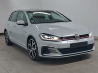 Pogled sprijeda desno