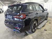 Pogled od pozadi desno