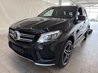 Skats no kreisās puses priekšā