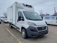 Náhled zpředu zprava