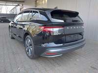 Vue de l’arrière gauche