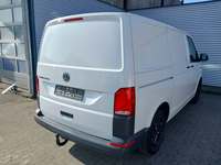 Vue de l’arrière droit