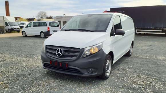 Vue de l’avant gauche