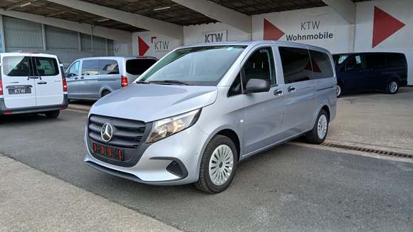 Vue de l’avant gauche