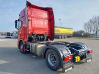 Vue de l’arrière gauche