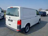 Vue de l’arrière droit