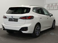 Aanzicht achter rechts