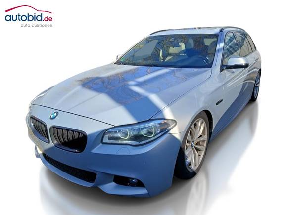 Skats no kreisās puses priekšā