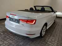 Vue de l’arrière droit