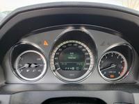 Pogled na kombinirani instrument