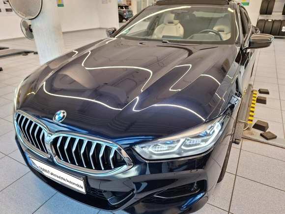 Pogled od napred levo