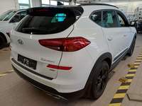 Pogled od pozadi desno