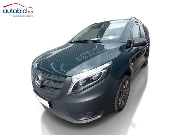 Pogled od napred levo