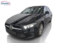 Skats no kreisās puses priekšā