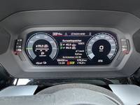 Pohled na přístrojovou desku