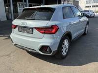 Vedere spate stânga