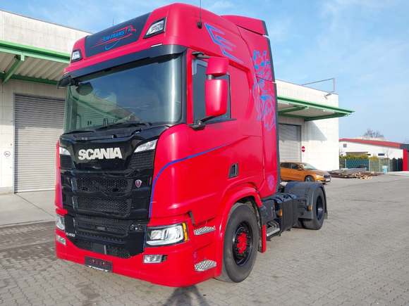 Vue de l’avant gauche