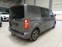 Vue de l’arrière droit