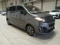 Vue de l’avant droit