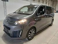 Vue de l’avant gauche