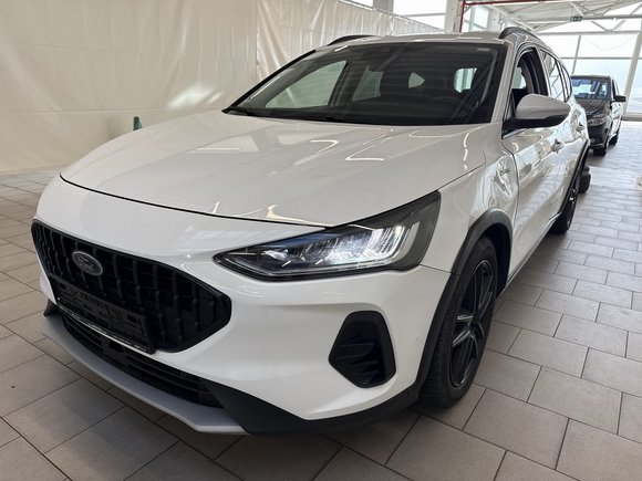 Pogled od napred levo