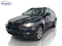 Skats no kreisās puses priekšā