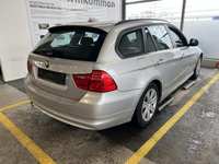 Aanzicht achter rechts