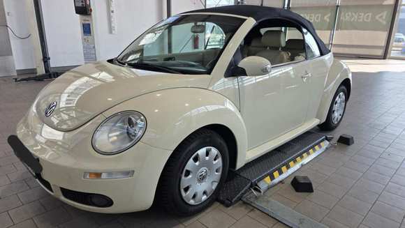 Pogled od napred levo