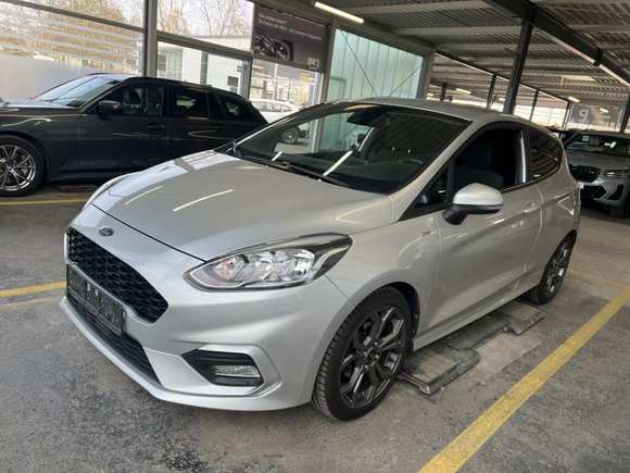 Pogled od napred levo