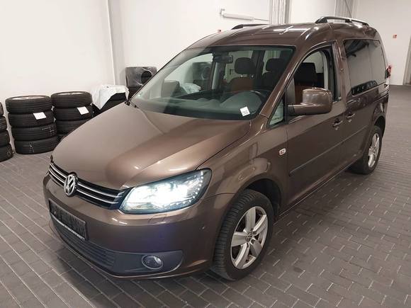 Вид спереди слева