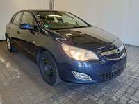 Pogled sprijeda desno